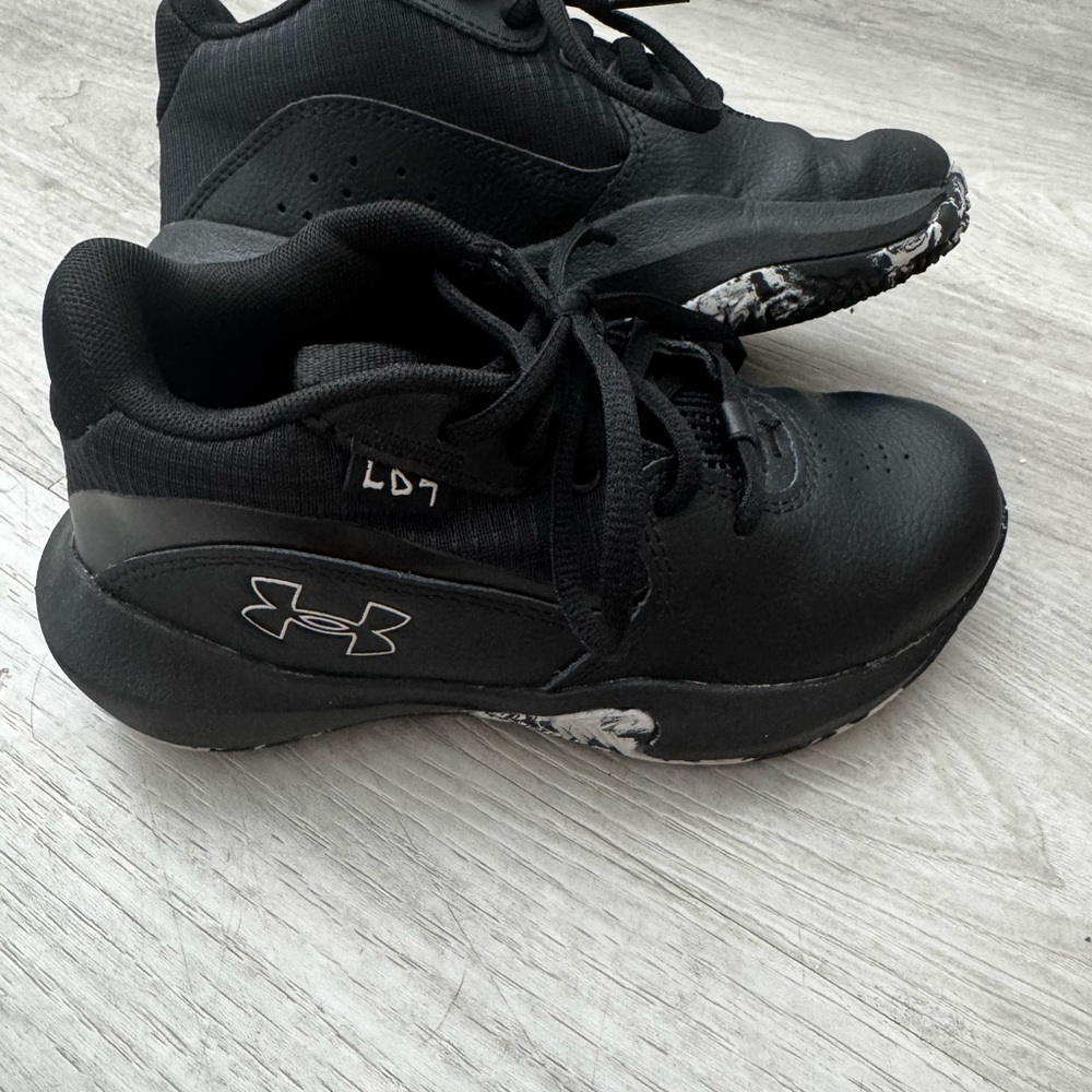 Under Armour Kids Black Sneakers